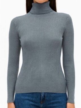 Express Ribbed Turtleneck Sweater Gray Lightweight Knit Top - Size M - NWOT